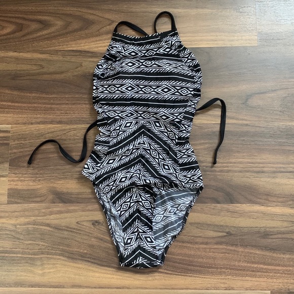 DIVA by Rachel Pappo One Piece halter Swimsuit Size 6 - Picture 2 of 10